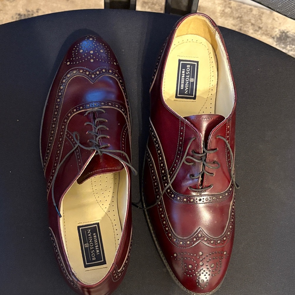 Bostonian Burgundy Oxford Shoes
